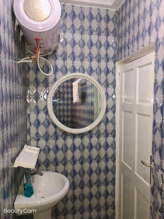 Awamuulamin Manneh Guest House Abuko Eksteriør bilde