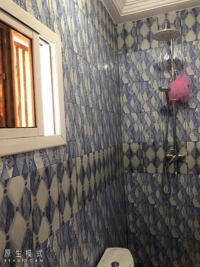 Awamuulamin Manneh Guest House Abuko Eksteriør bilde