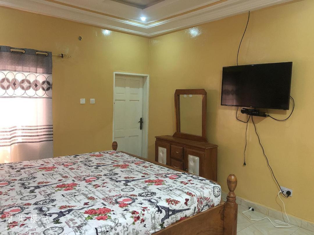 Awamuulamin Manneh Guest House Abuko Eksteriør bilde